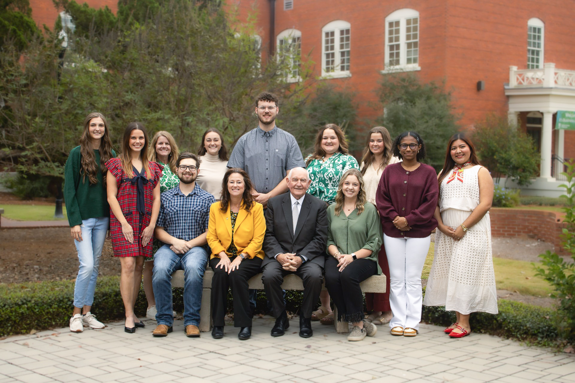 Chancellor Sonny Perdue and President "Tracy Brundage with ABAC students during a visit to the campus.